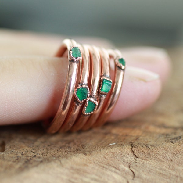 Raw Emerald ring, Colombian Emerald copper ring, electroformed May birthstone, jewelry sustainable gift women