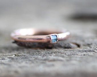 Copper ring with Raw Blue Tourmaline crystal, October birthstone band ring, sustainable gift for women
