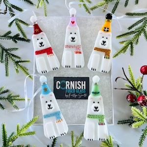 フュージングガラスのかわいいシロクマのクリスマスツリー飾り、クリスマス飾り、フュージングガラスのオーナメント、フュージングガラスのコーンウォール 画像 5