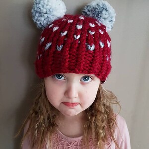 Knit hearts toque