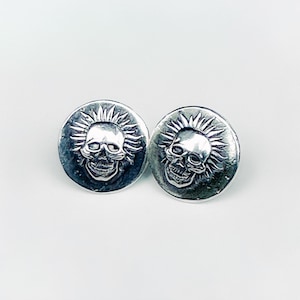 Boucles d&#39;oreilles en argent sterling tête de mort, bijoux tête de mort fleur, clous punk rock, cadeau bijoux gothiques pour elle, boucles d&#39;oreilles en argent 925