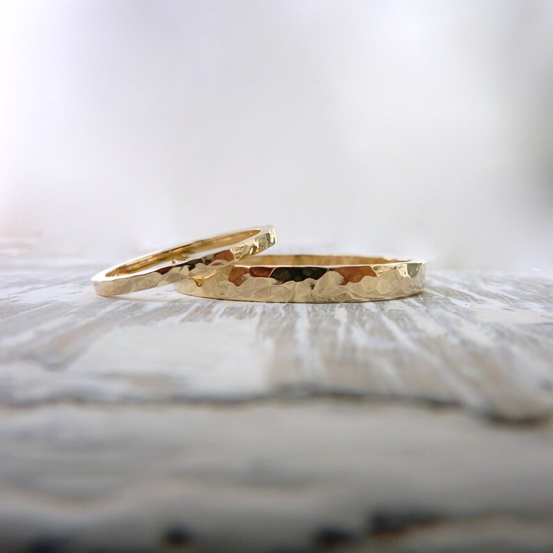 Thin mens wedding band Thin womans wedding band Skinny ring Simple wedding band 1.5mm 9ct Gold wedding ring Thin gold wedding ring