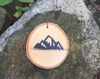 Christmas tree ornament/ wood slice/ Personalize  ornament/ Mountain painting/rustic birch ornament/birch slice ornament/adventure decor