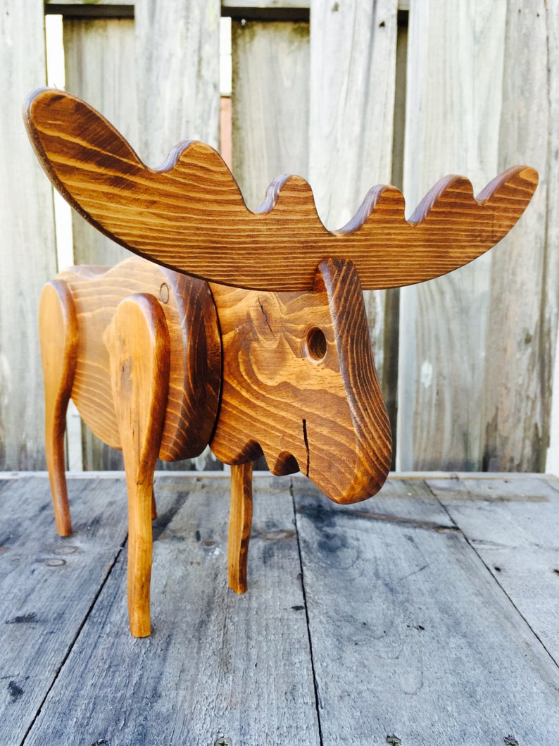 Pooping MooseWooden Candy Dispenser image 4
