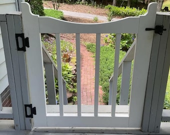 Custom Styled Frame Square Baluster Gate
