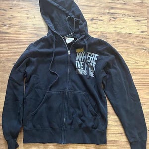 トップス WHERE THE WILD THINGS ARE Hoodie BLACK 1 WHERE THE WILD THINGS ARE Hoodie - BLACK 001 (25-01003S