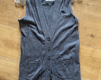Grey sweater vest, size small