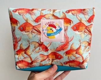 Forest Station, Pouch, Pattern Riders of the Sea by Madamalor and Sewn by Tytonidae