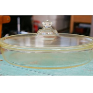 Vintage Pyrex Clear Glass Round Casserole Dish with Cradle Holder Etched Lid