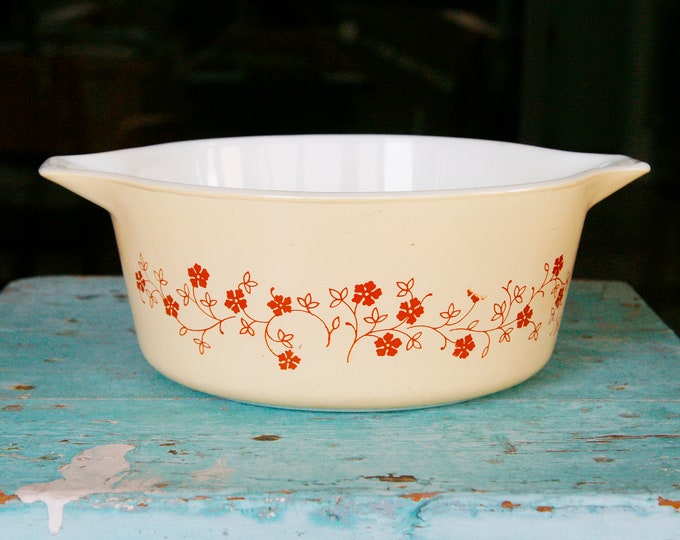 Pyrex Trailing Flowers Casserole Dish / 474 B Round Baking Dish ...