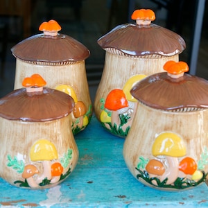 Vintage Arnel&#39;s Mushroom Ceramic Canister Set 1970s Hand Painted Merry Mushroom Jars