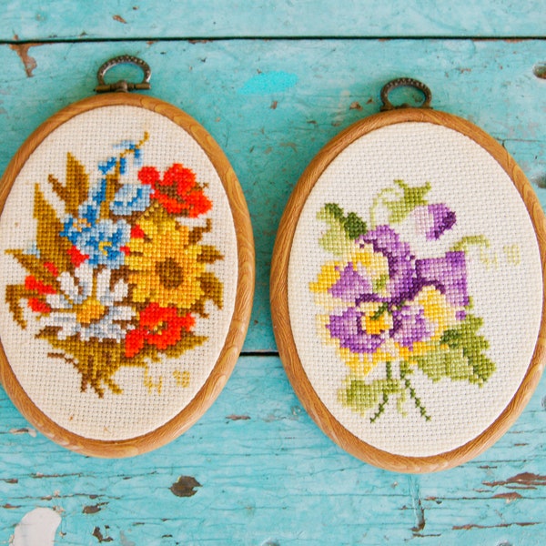 Vintage Needle Point Cross Stitch Framed Art Set of 2 Flowers Needlepoint Canvas Vintage Art Tapestry Floral Wall Hangings Mid Century