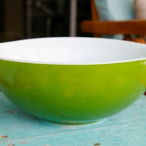 Vintage Pyrex Verde Avocado Green Cinderella Bowl 4 Quart 444 Mixing Nesting Bowl