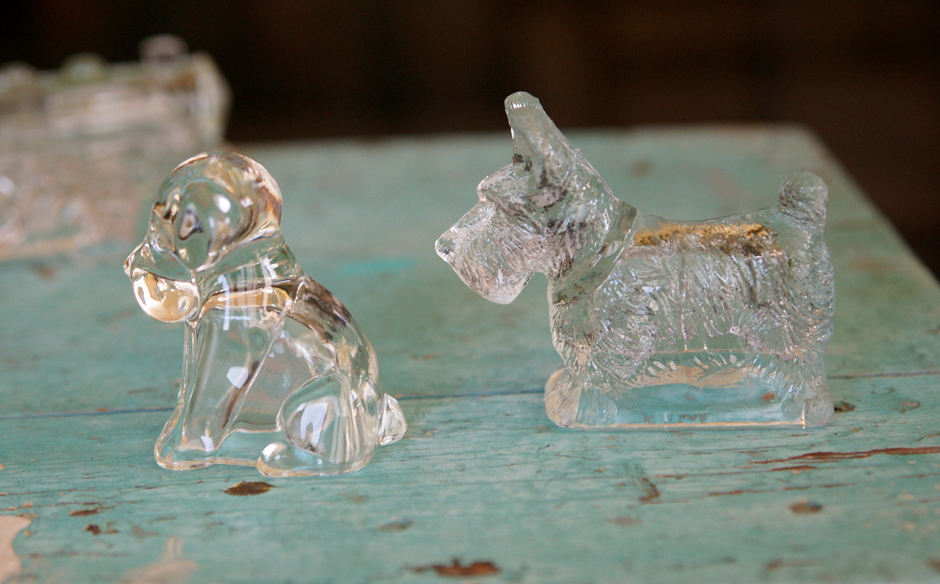アンティーク雑貨 Victory Glass Bulldog Candy Container Victory Glass Bulldog Glass Candy Container with Lid Circa