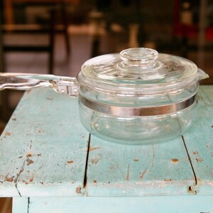 Vintage Pyrex Flameware Glass Stovetop Pot with Lid - 1.5 Quart