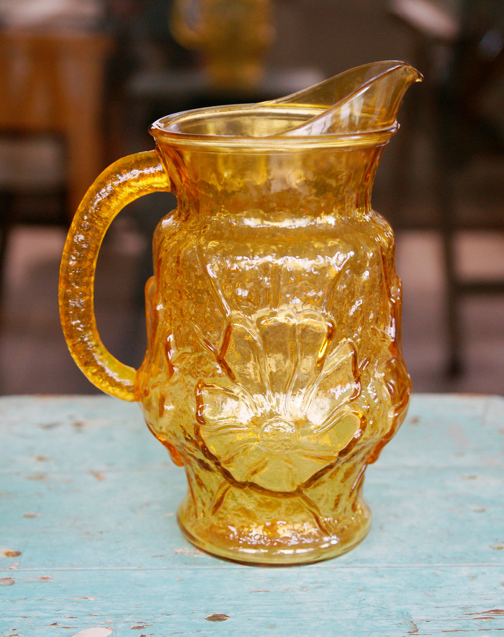 Vintage Anchor Hocking Yellow Amber Glass Pitcher With Glasses Vintage Anchor Hocking Yellow Amber Glass Pitcher With Glasses