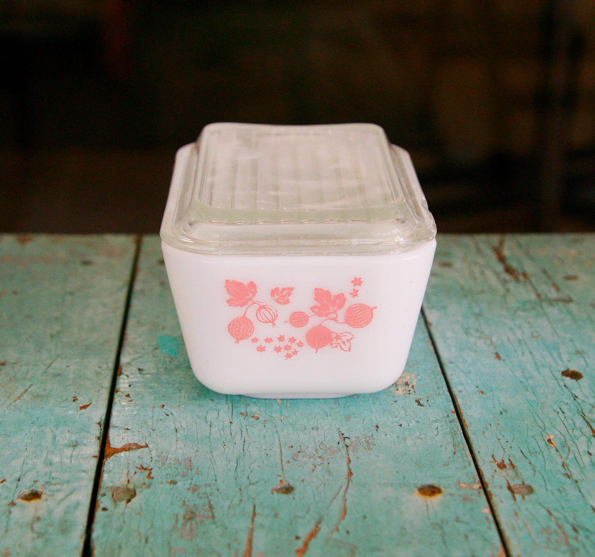 Pyrex Gooseberry Fridgie - Etsy