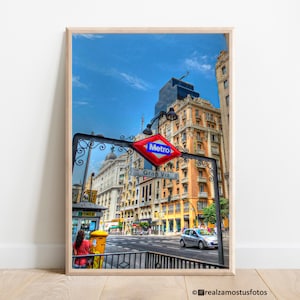 Madrid, Gran Vía Metro Fotografie Spanje, architectuurfoto van Madrid, Madrid Gebouwgevelfoto op Gran Vía, poster en poster van Madrid