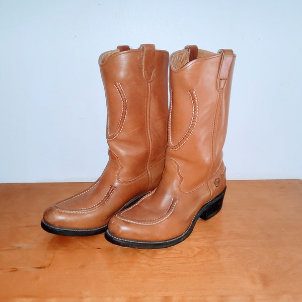Vintage Double H leather boots, cowboy boots, men's boots, size 9, horseshoe, light brown, HH, genuine leather