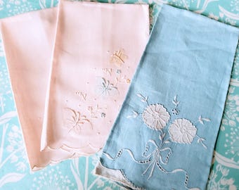 3er Set Vintage Hand bestickte Gästehandtücher aus Baumwolle mit Blumen Applikation
