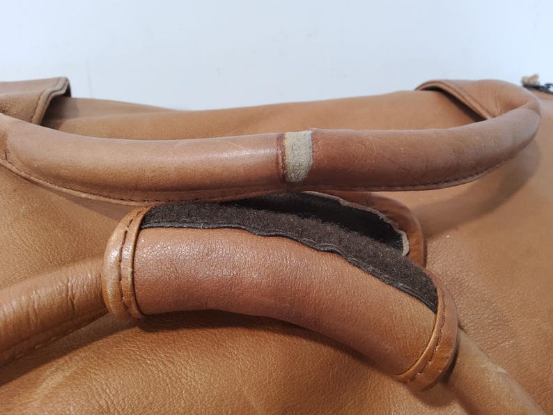 Vintage Colombian Leather Duffel Bag, 24 Inch Weekend Travel Bag image 7