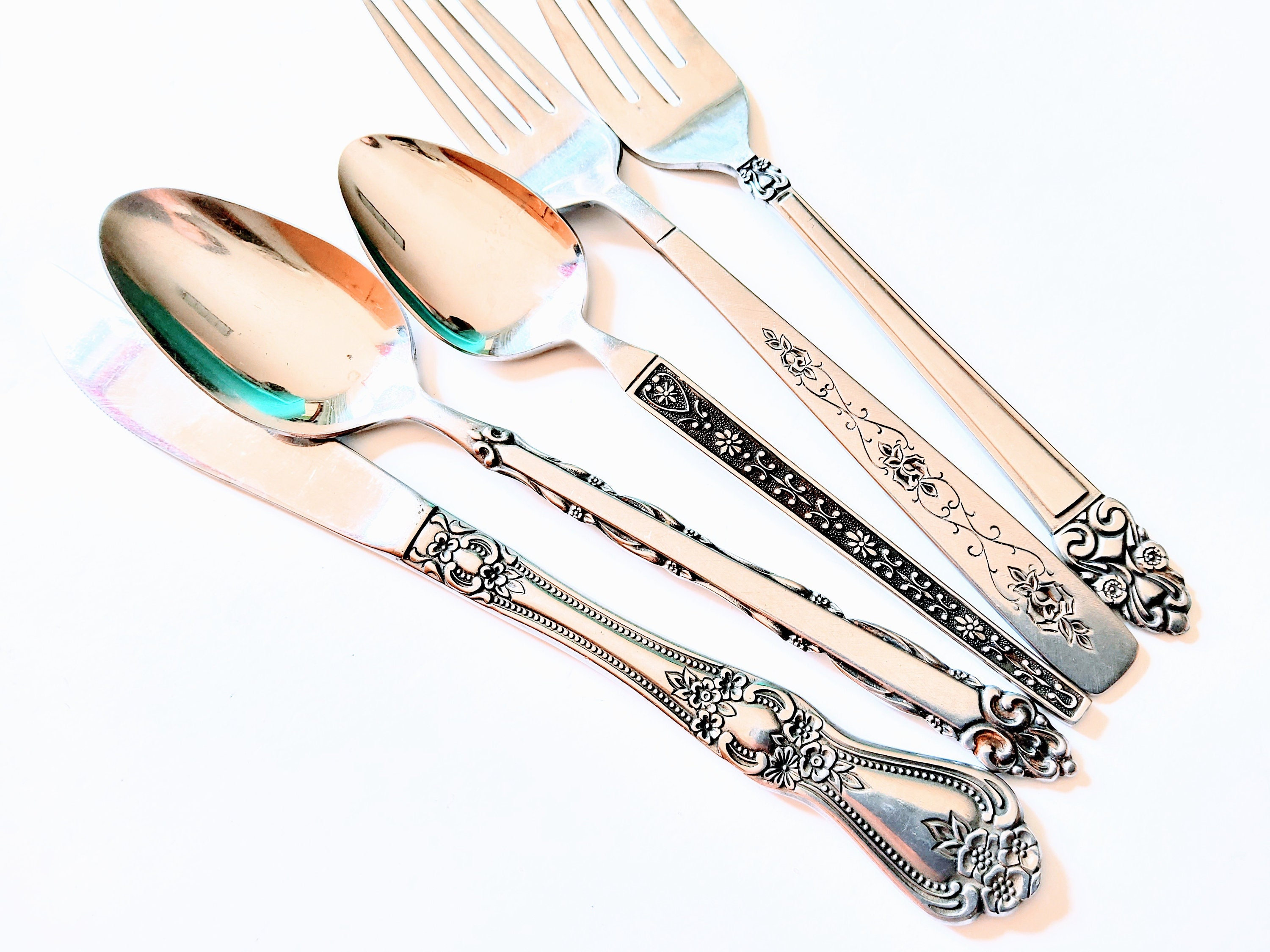 Mismatched stainless steel flatware, 6 placesetting, remixed, Floral Mid Century Set (30 Pieces)