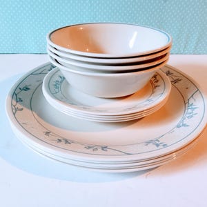Vintage Corelle Dinnerware Set - Etsy