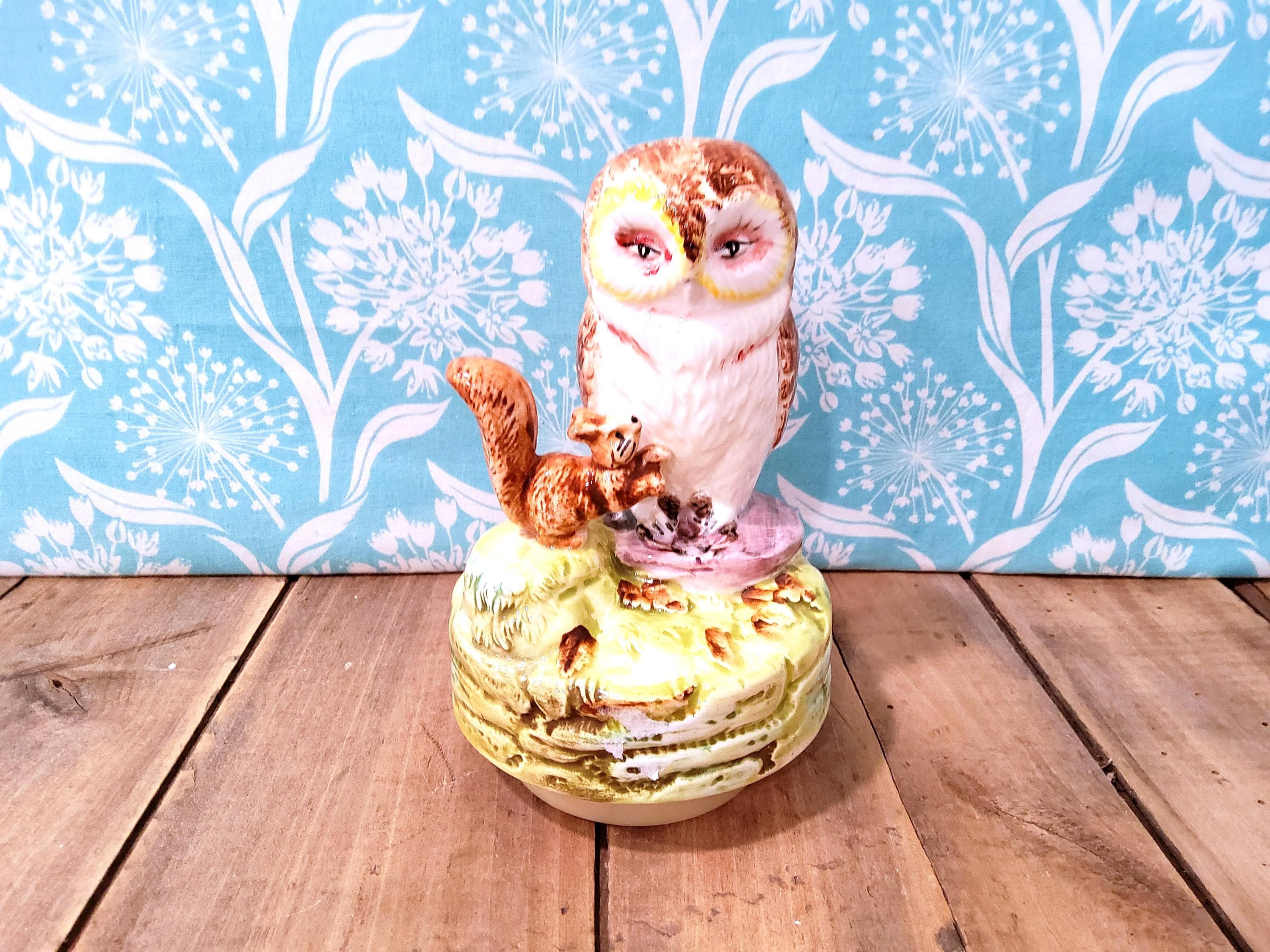 Schmid Beatrix Potter Music Box, Old Mr. Brown Owl and Squirrel