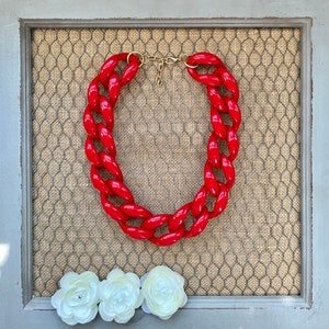Fiesta Red Chunky Chain Lucite Link Housewife Resin Statement Necklace