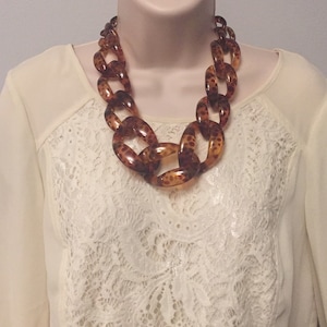 Tortoise Shell Leopard Chunky Chain Lucite Link Housewife Resin Statement Necklace