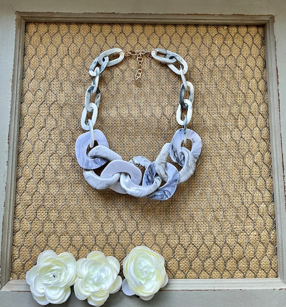 Tortoise Shell Chunky Chain Lucite Link Housewife Resin Statement