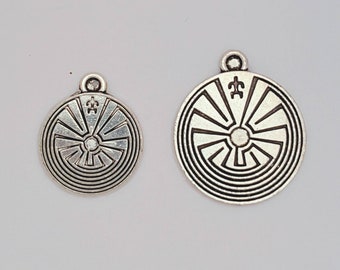 Man in the maze pendent