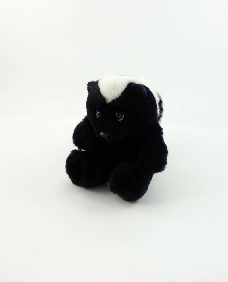 skunk stuffed animal