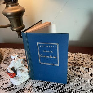 Luther’s Small Catechism, 1965, Concordia Publishing, Christian Book, Religious Book, Ten Commandments, Christian Family Life, Martin Luther