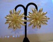 Glamorous 1980 High end Fashion Dynasty white clip on chrysanthemum Earring mother of the bride glam statement piece fabulous