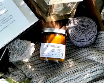 Gezellige Mystery Sojakaars | Boekhandelkaars | Kaars tabaksblad | Vanille + amber | Kaars met gekruide honing | Herfstkaars | Book Lover Candle