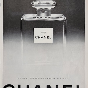 Chanel no5 art - Etsy 日本