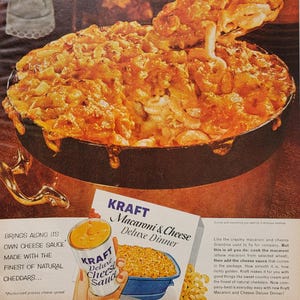 Pubblicità d'epoca di "Kraft Macaroni and Cheese" del 1962, decorazione da parete per cucina, decorazione da tavola calda, pubblicità di una rivista di cucina vintage, arte unica
