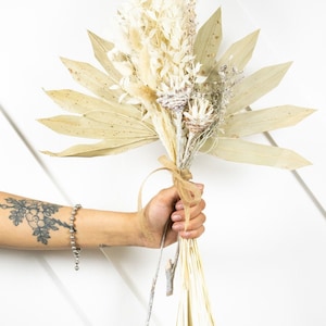 DRIED Mini Sun Palm Bouquet/15"/Dried Floral Bouquet/Reed/Dried Pampas/Pampas Bouquet Decor/Boho Pampas/Boho Bouquet/Floral/Bunny tail