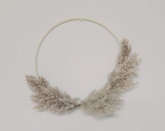 Pampas Hoop Wreath/Gold Hoop Wreath/Pampas Wreath/Natural Looking Wreath/Outdoor Wreath/Home Decor/Bedroom Decor/Pampas Decor/Pampas Grass