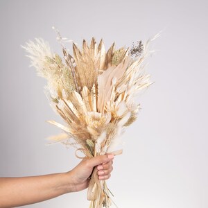 Dried Double Gold Sun Palm Pampas Bouquet/25"/Palm Spades/Reed/Dried Pampas/Pampas Bouquet Decor/Boho Pampas/Bouquet/Bunny Tail