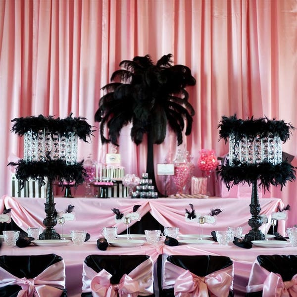 Black Vase Ostrich Feather Centerpiece for Weddings/Birthday/Holiday parties/Great Gatsby/ Roaring 20's/Hollywood Glam Themes