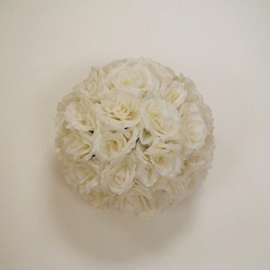Ivory Rose Flower Ball Pomander Wedding decoration Ball Silk Rose Kissing Ball Faux Flowers/Mutiple sizes/Aisle decor/ Centerpiece