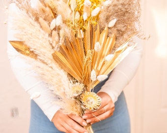 Dried Sunshine Gold Palm Sun Floral Pampas Bouquet/25"/Palm Spades/Reed/Dried Pampas/Pampas Bouquet Decor/Boho Pampas/Bouquet/Bunny Tail