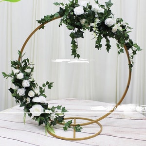 31" Circular Stand Metal Gold Geometric Vase/Metal Frame/ Tall Stand/Metal Vase/ Metal Vase/Metal Riser/ Oval Centerpiece