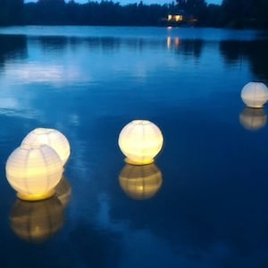 5pc Floating Paper Lanterns 10 White Paper lantern Led Light Included, Water Lanterns, Lake decor, Aisle Decor, Paper Lantern Centerpiece image 1
