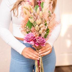 Dried Pink and Green Floral Pampas Bouquet/25&quot;/Palm Spades/Reed/Dried Pampas/Pampas Bouquet Decor/Boho Pampas/Bouquet/Bunny Tail