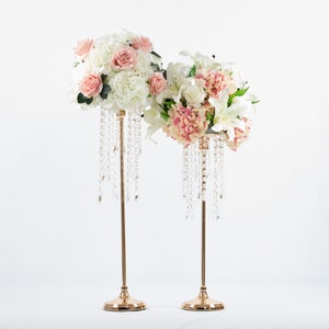 Metal Stand/Floral Stand /Pillar/Candelabra Stand/Gold Or Silver/Metal Vase/Flower Stand/Feather Stand/ Kissing Ball
