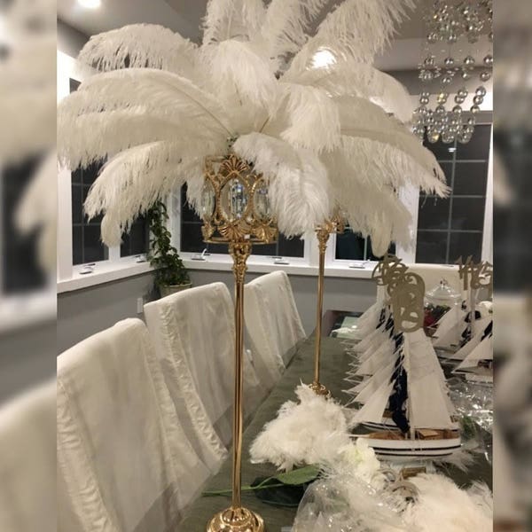 Grands cristaux GATSBY de 28 po. de haut, globe en cristal doré, pièce maîtresse en plumes d'autruche, Great Gatsby/Mariage/Old Hollywood/Glitz and Glam