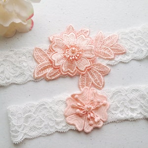 Wedding Garter White Wedding Garter Set Tossing Garter Keepsake Garter off white lace Bridal Garter image 2